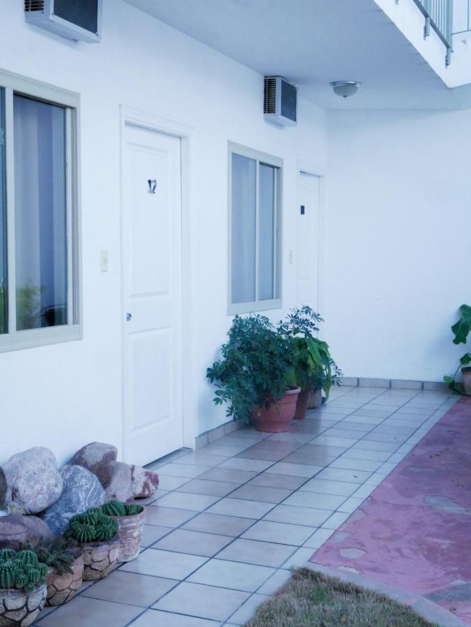 Hotel La Huerta Rio Verde Bagian luar foto