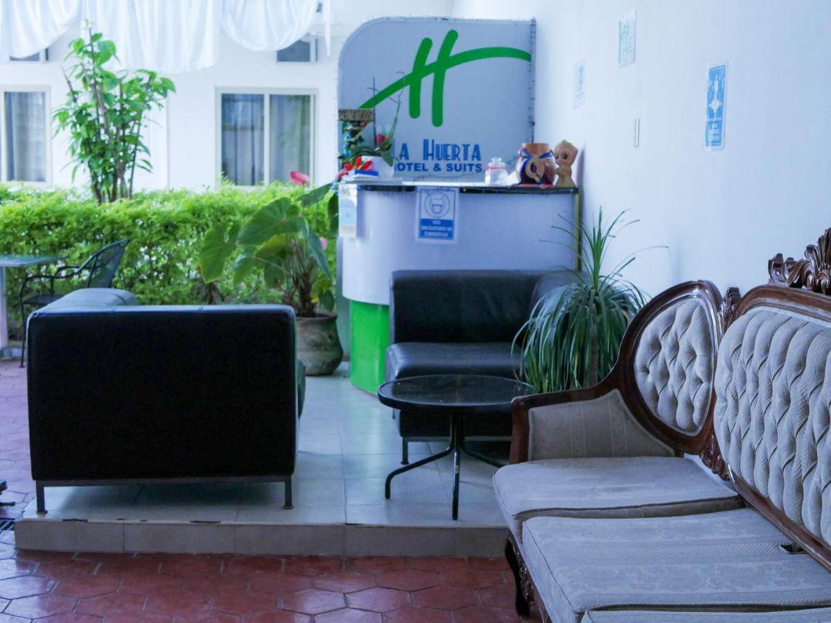 Hotel La Huerta Rio Verde Bagian luar foto